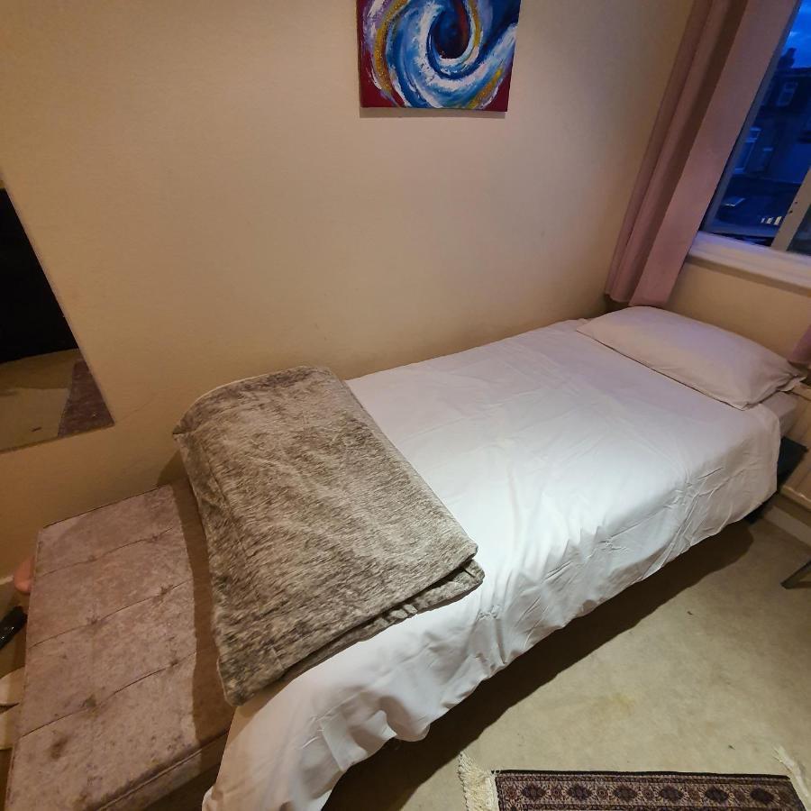 Monalisa Single Room Near Edgware Station Esterno foto